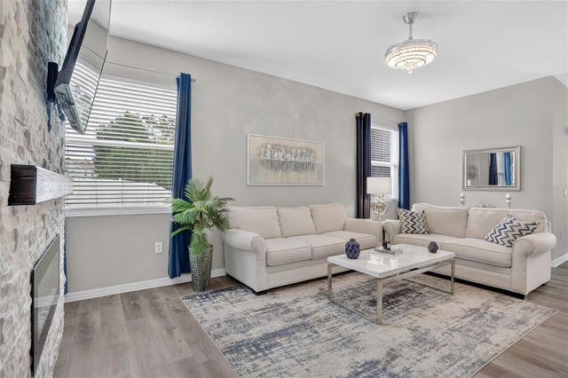 8821 N RIVER ROAD, Tampa, FL 33635