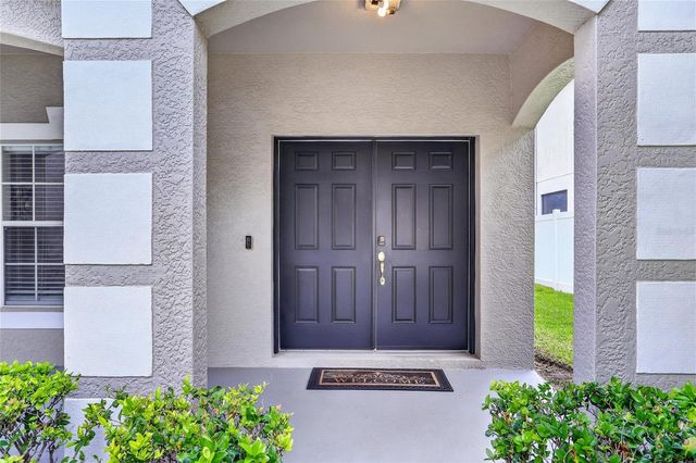 8821 N RIVER ROAD, Tampa, FL 33635