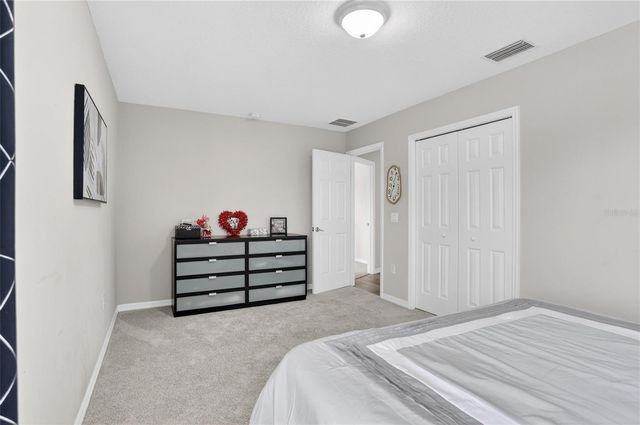 8821 N RIVER ROAD, Tampa, FL 33635