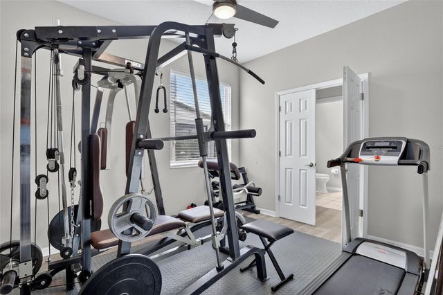 8821 N RIVER ROAD, Tampa, FL 33635