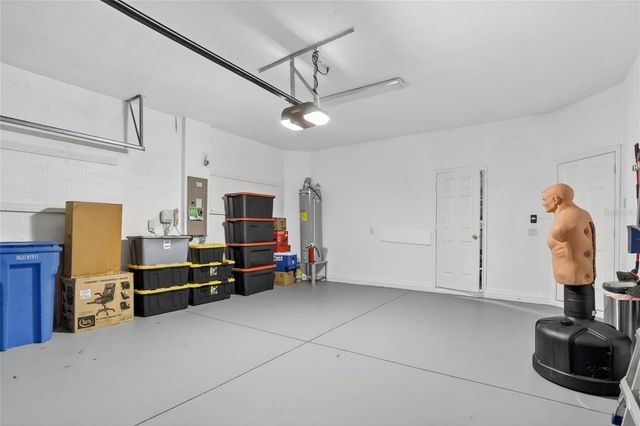 8821 N RIVER ROAD, Tampa, FL 33635