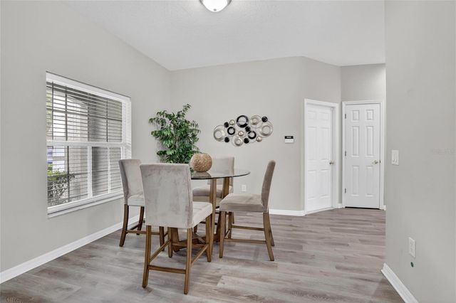8821 N RIVER ROAD, Tampa, FL 33635