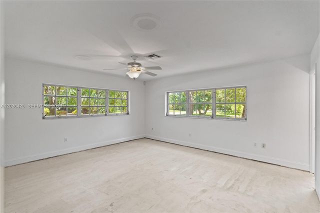 15200 SW 88th Ave, Palmetto Bay, FL 33157