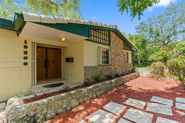 15200 SW 88th Ave, Palmetto Bay, FL 33157