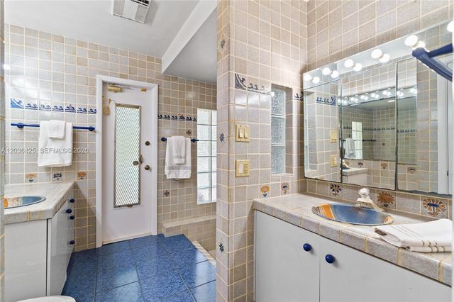 15200 SW 88th Ave, Palmetto Bay, FL 33157