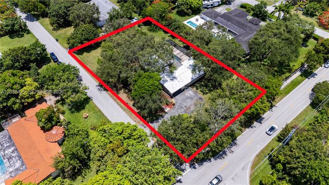 15200 SW 88th Ave, Palmetto Bay, FL 33157