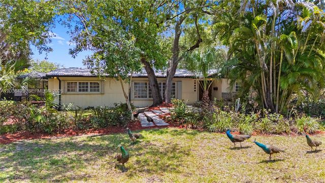 15200 SW 88th Ave, Palmetto Bay, FL 33157