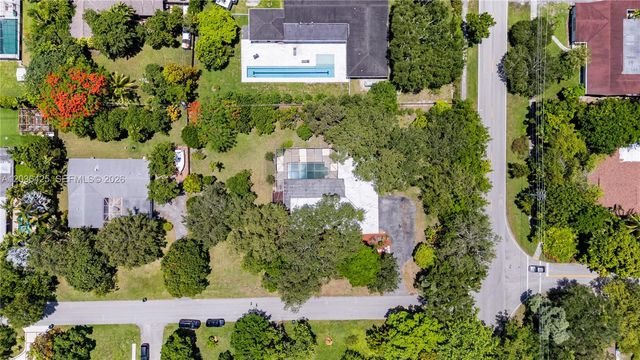 15200 SW 88th Ave, Palmetto Bay, FL 33157