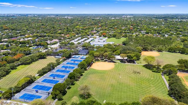 15200 SW 88th Ave, Palmetto Bay, FL 33157