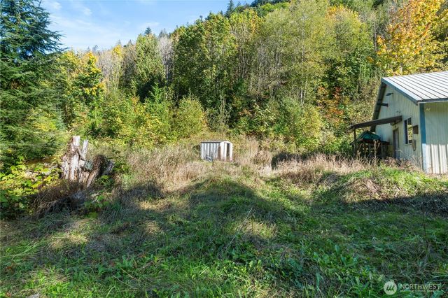 7171 Green Valley Drive, Maple Falls, WA 98266