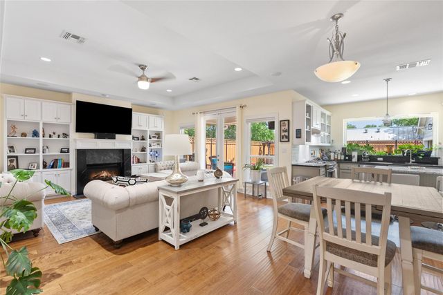 601 W 17th ST, Georgetown, TX 78626