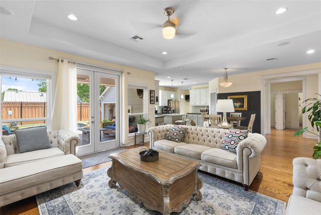 601 W 17th ST, Georgetown, TX 78626
