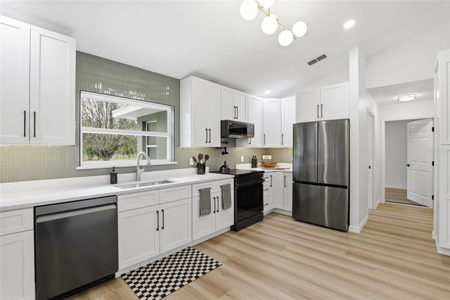 19518 NW 78TH AVENUE, Alachua, FL 32615