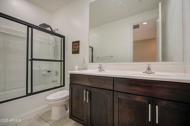 6737 W VALLEY VIEW Drive, Laveen, AZ 85339