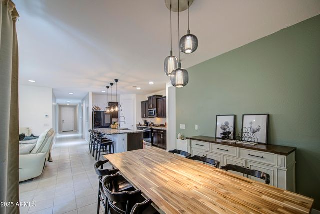 6737 W VALLEY VIEW Drive, Laveen, AZ 85339