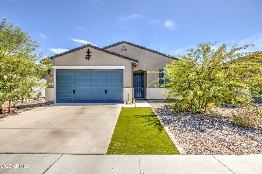 6737 W VALLEY VIEW Drive, Laveen, AZ 85339