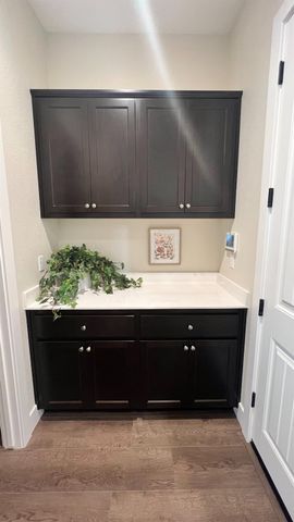 1030 Meadowlands Dr, Oakdale, CA 95361