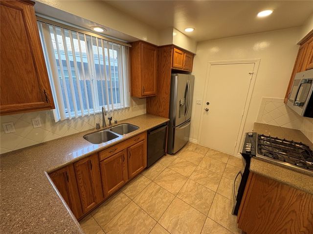 15381 Cambay, Huntington Beach, CA 92649