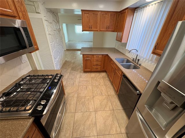 15381 Cambay, Huntington Beach, CA 92649