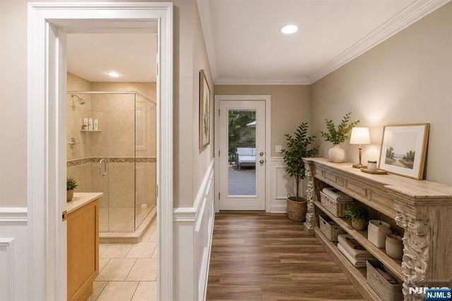18 Monument Lane, Alpine, NJ 07620