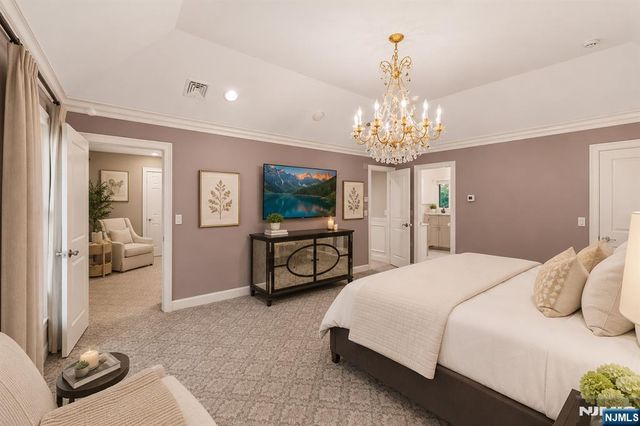 18 Monument Lane, Alpine, NJ 07620
