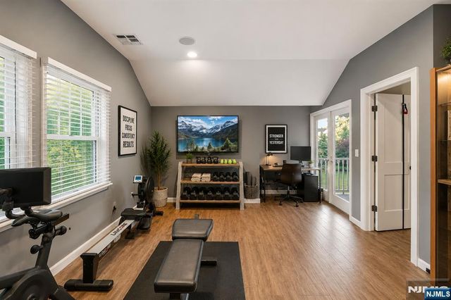 18 Monument Lane, Alpine, NJ 07620