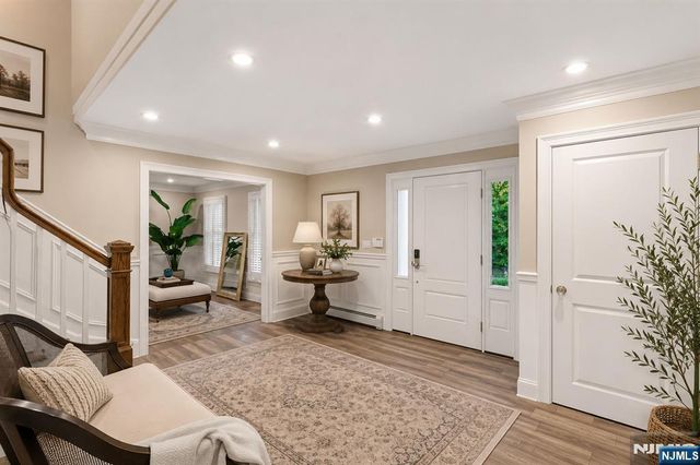 18 Monument Lane, Alpine, NJ 07620