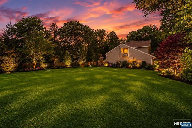 18 Monument Lane, Alpine, NJ 07620