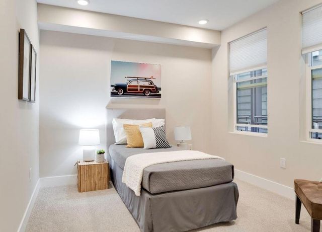 400 Mariners Island Boulevard 215, San Mateo, CA 94404