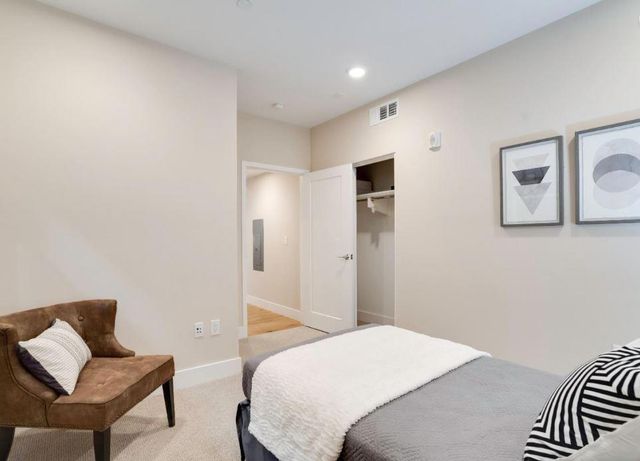 400 Mariners Island Boulevard 215, San Mateo, CA 94404