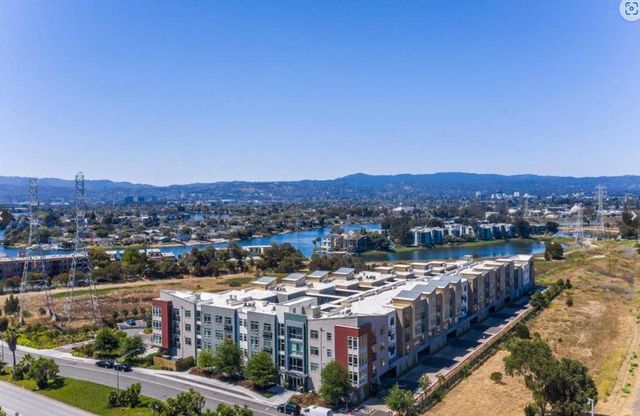 400 Mariners Island Boulevard 215, San Mateo, CA 94404