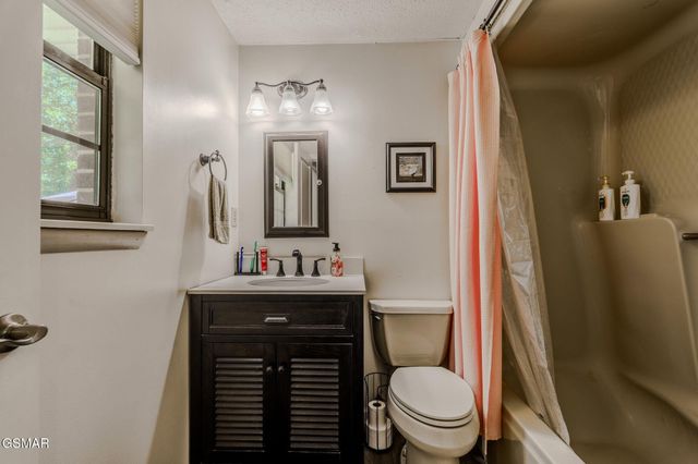 860 Mimosa Lane, Crossville, TN 38572