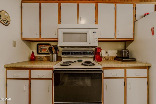 860 Mimosa Lane, Crossville, TN 38572