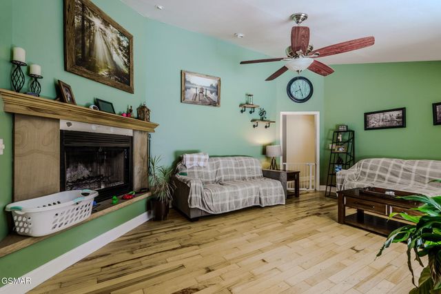 860 Mimosa Lane, Crossville, TN 38572