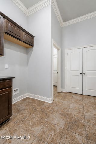 121 Peak Valley Street, Youngsville, LA 70592