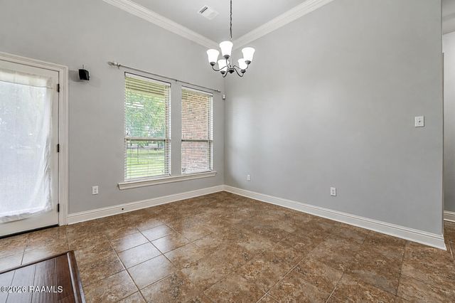 121 Peak Valley Street, Youngsville, LA 70592