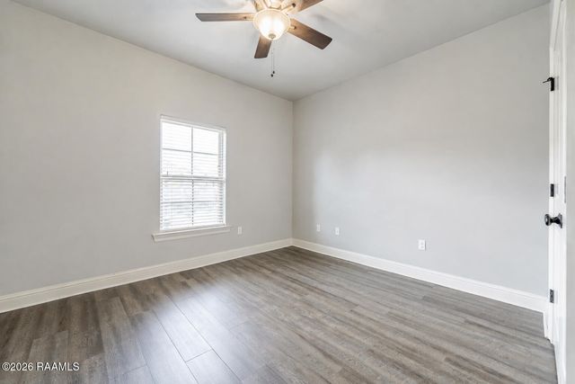 121 Peak Valley Street, Youngsville, LA 70592