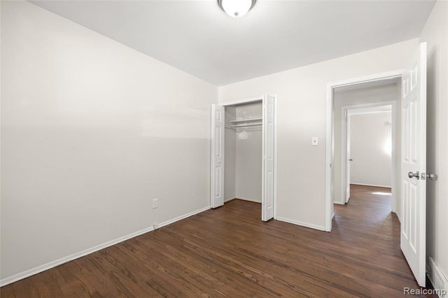 15032 Arcola Street, Livonia, MI 48154