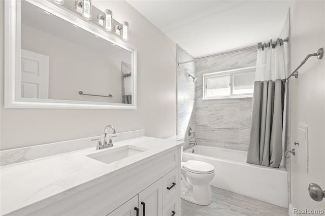 15032 Arcola Street, Livonia, MI 48154