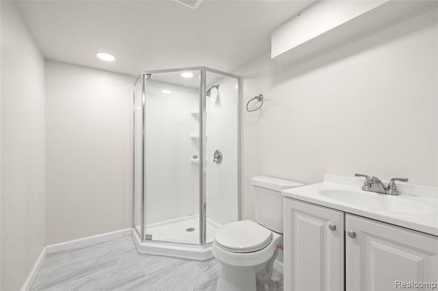 15032 Arcola Street, Livonia, MI 48154