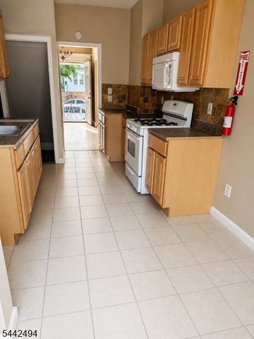 101 Columbia Ave, Newark City, NJ 07106