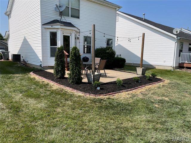 1612 Homefield Meadows Drive, O'fallon, MO 63366