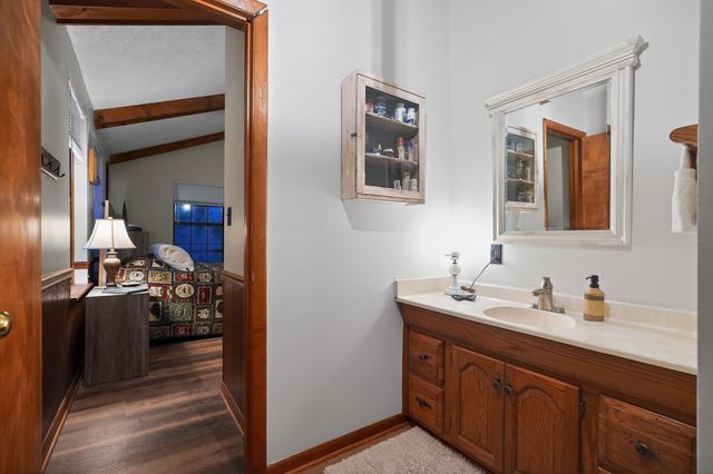 510 Wilson Dr, Smithville, TN 37166
