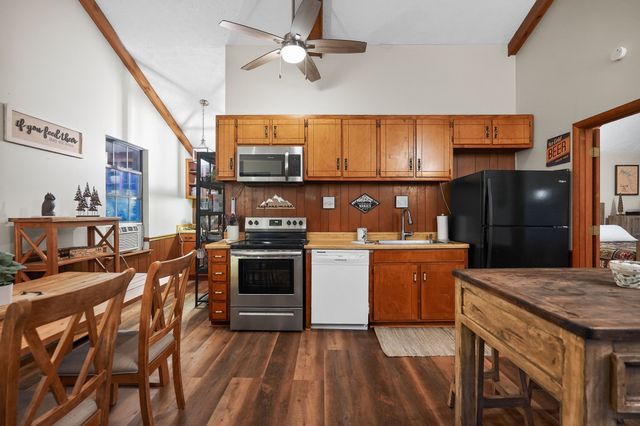 510 Wilson Dr, Smithville, TN 37166