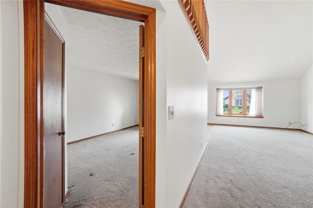 1302 Donson Circle, Kettering, OH 45429