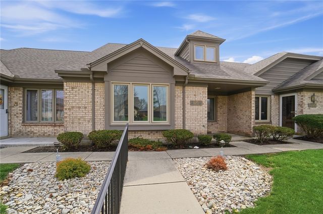 1302 Donson Circle, Kettering, OH 45429