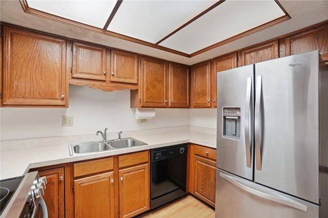 1302 Donson Circle, Kettering, OH 45429