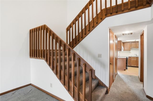 1302 Donson Circle, Kettering, OH 45429