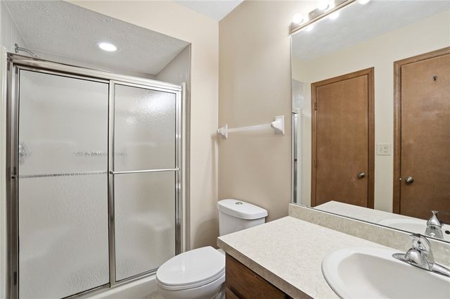 1302 Donson Circle, Kettering, OH 45429