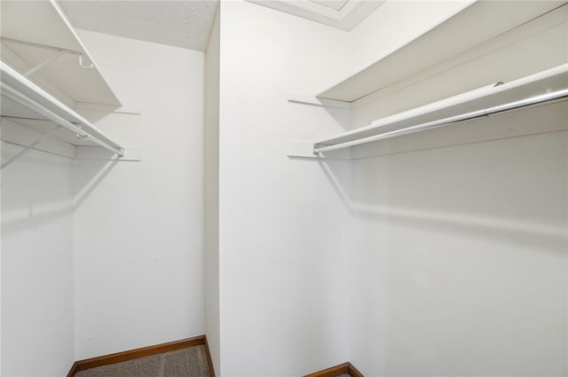 1302 Donson Circle, Kettering, OH 45429